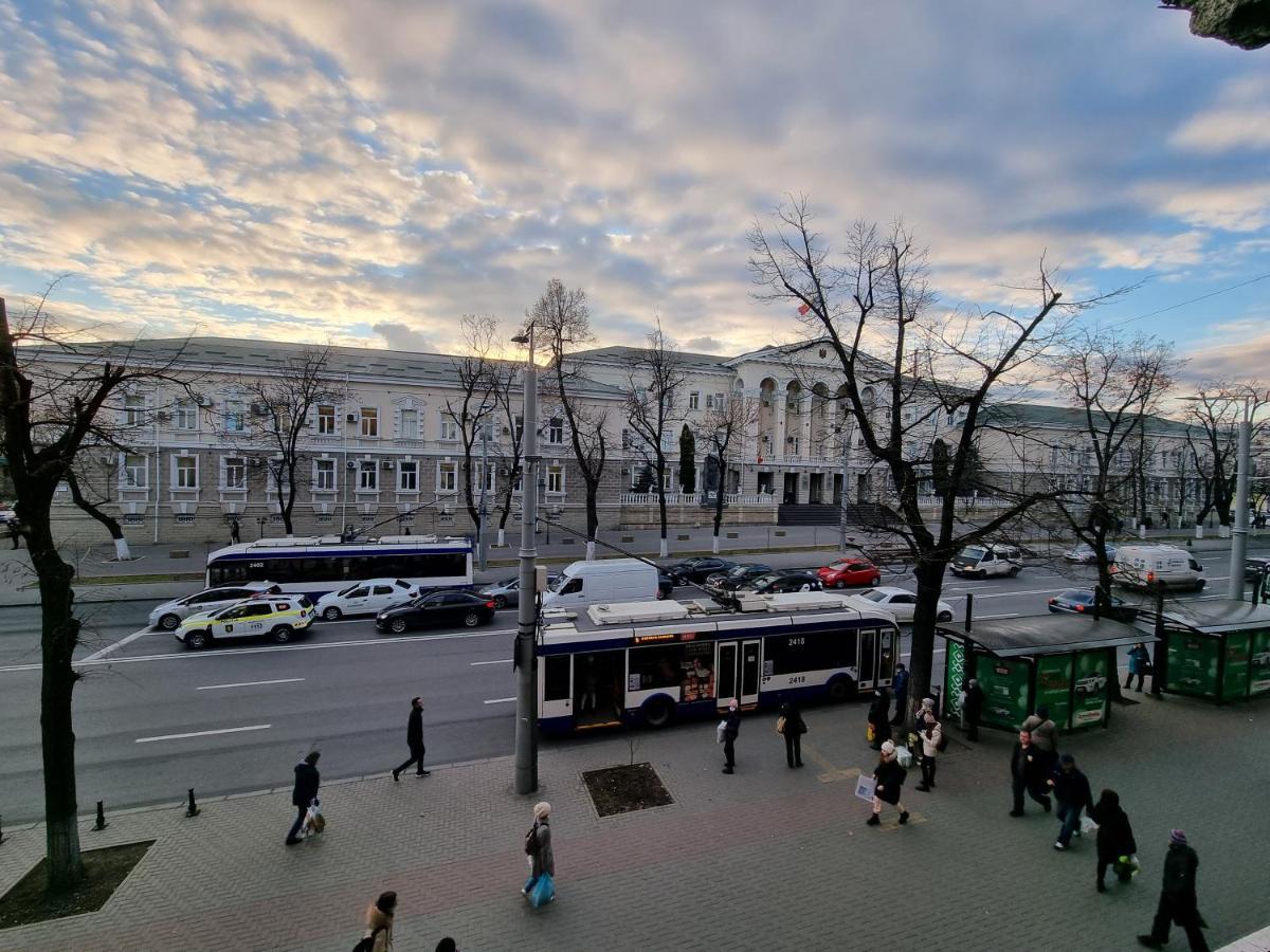 Grand Ultracentral Apartments Stefan Cel Mare In The Heart Of Kischinau Exterior foto